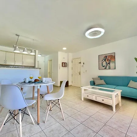 Sea Garden Apartment